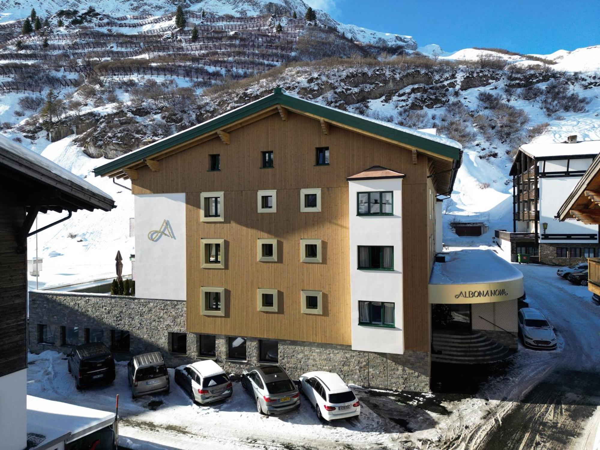 艾伯纳诺瓦酒店 Zürs 外观 照片